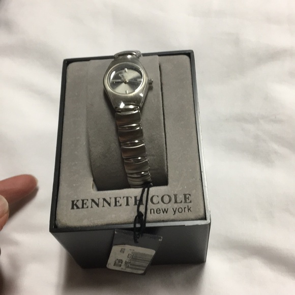 Watch - Picture 2 of 2